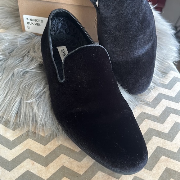 Steve Madden P-Minced Black Velvet Loafers Men's Size 8-PREOWNED WITH BOX - Picture 4 of 6